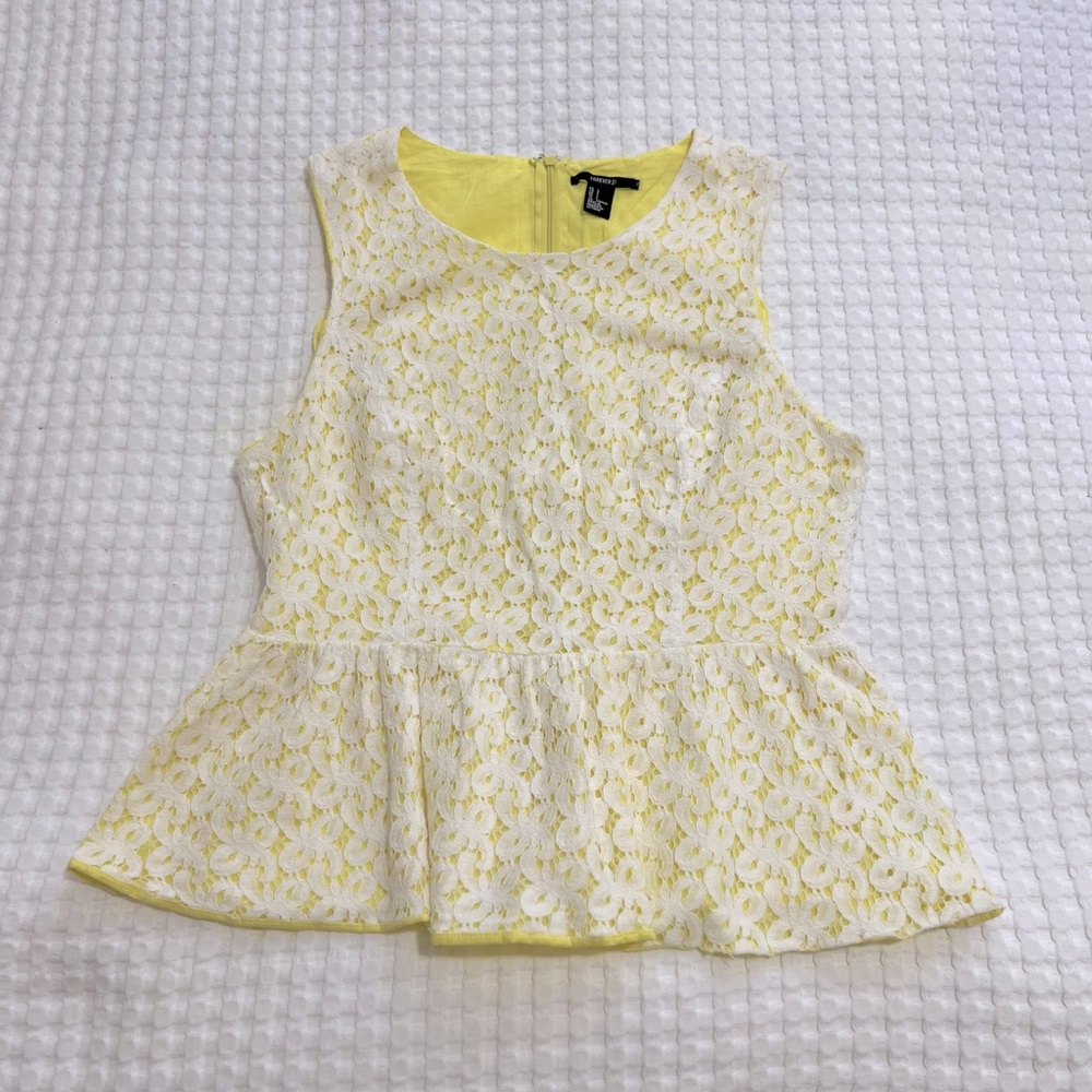 Forever 21 Yellow/White Lace Sleeveless Peplum Top
